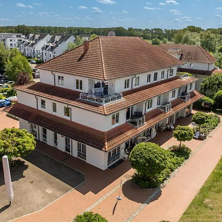 Waterkant 02 - Moewe * Boltenhagen (Ostseebad)